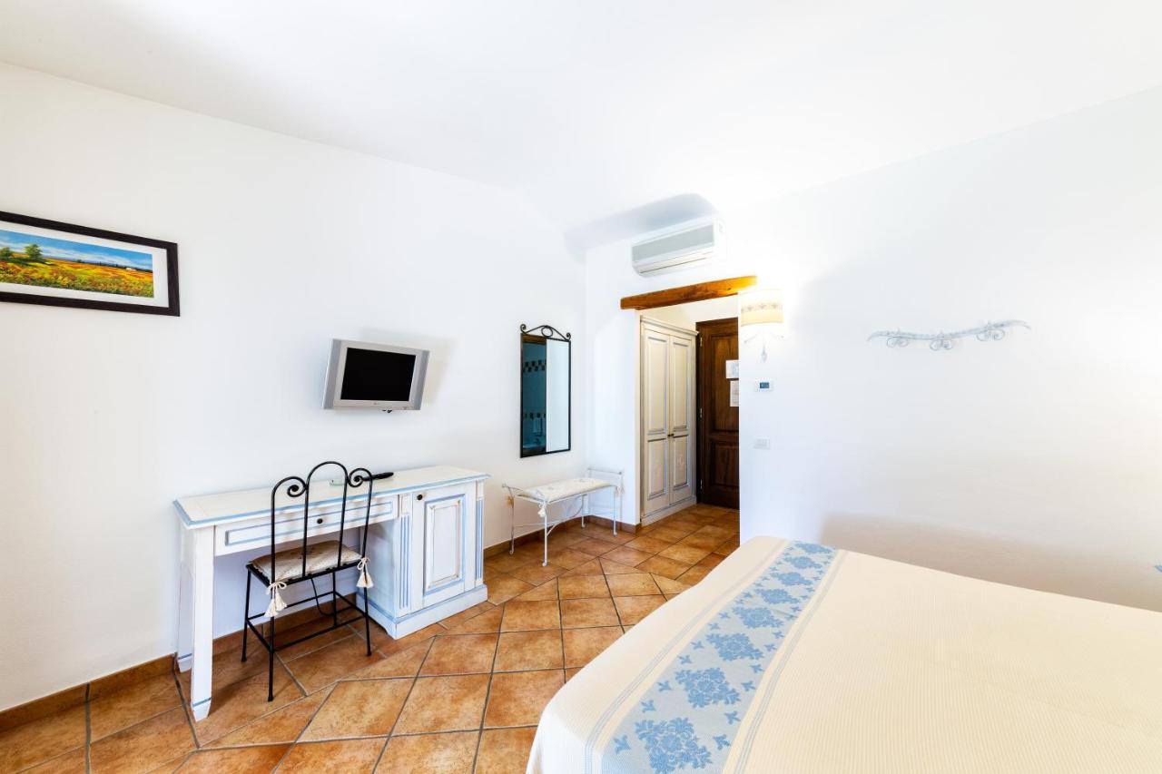 Hotel Costa Caddu San Teodoro  Esterno foto