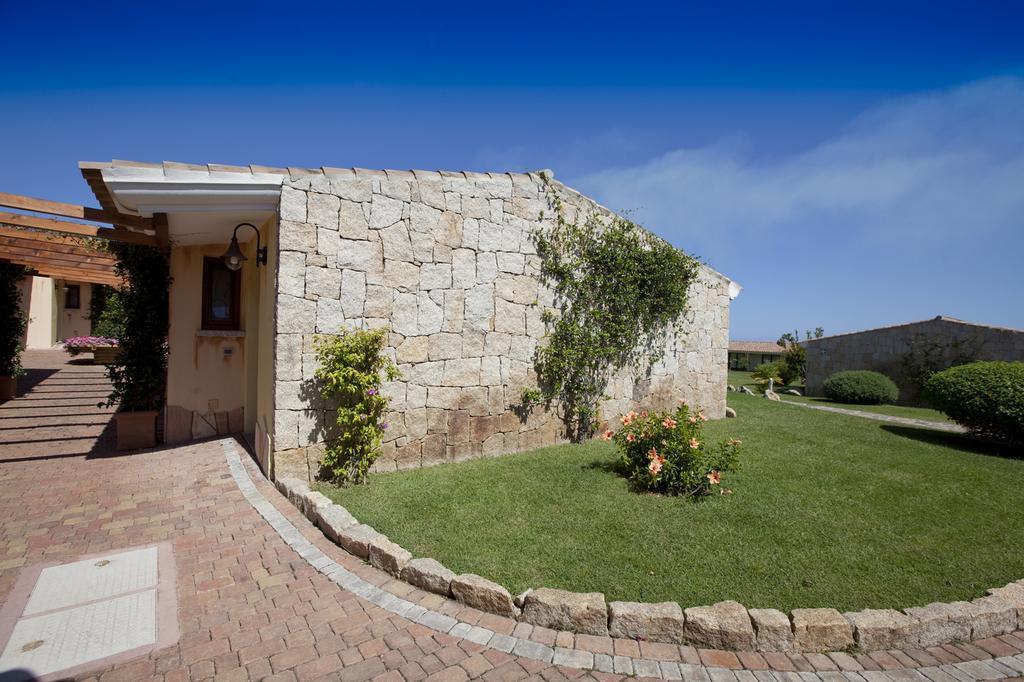 Hotel Costa Caddu San Teodoro  Esterno foto