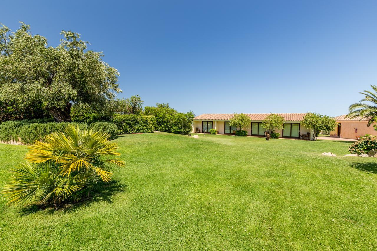 Hotel Costa Caddu San Teodoro  Esterno foto