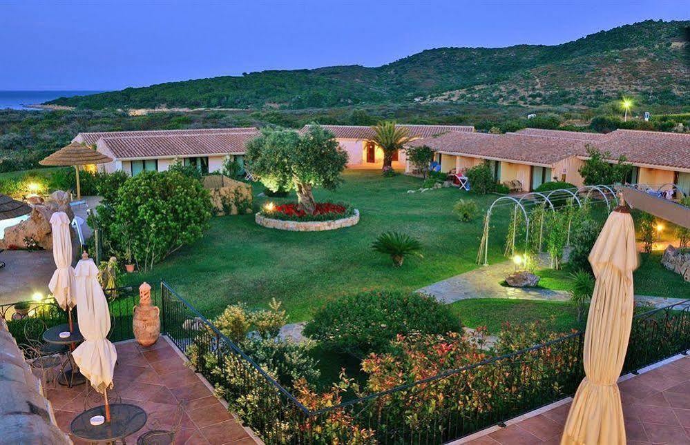 Hotel Costa Caddu San Teodoro  Esterno foto