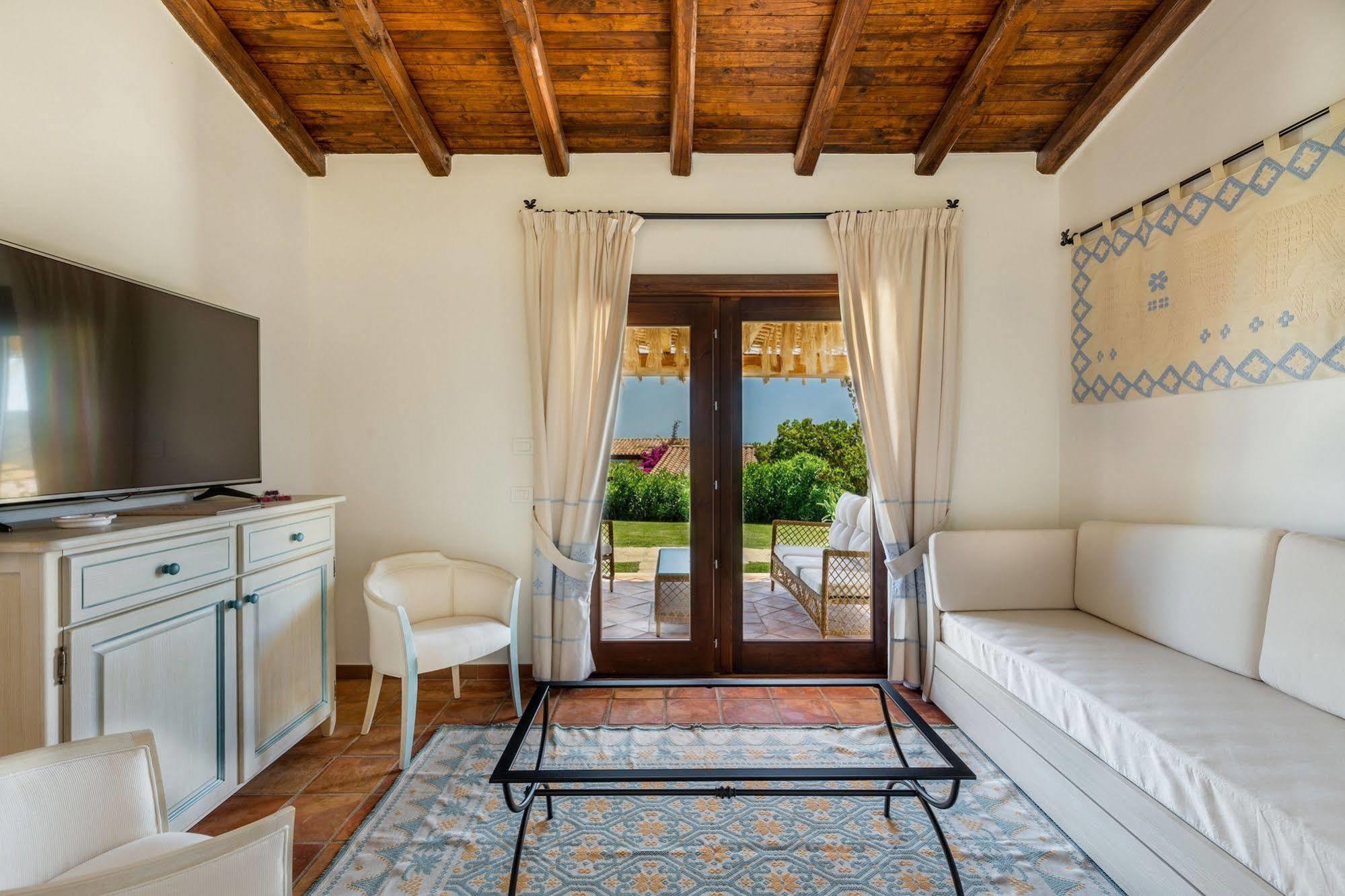 Hotel Costa Caddu San Teodoro  Esterno foto