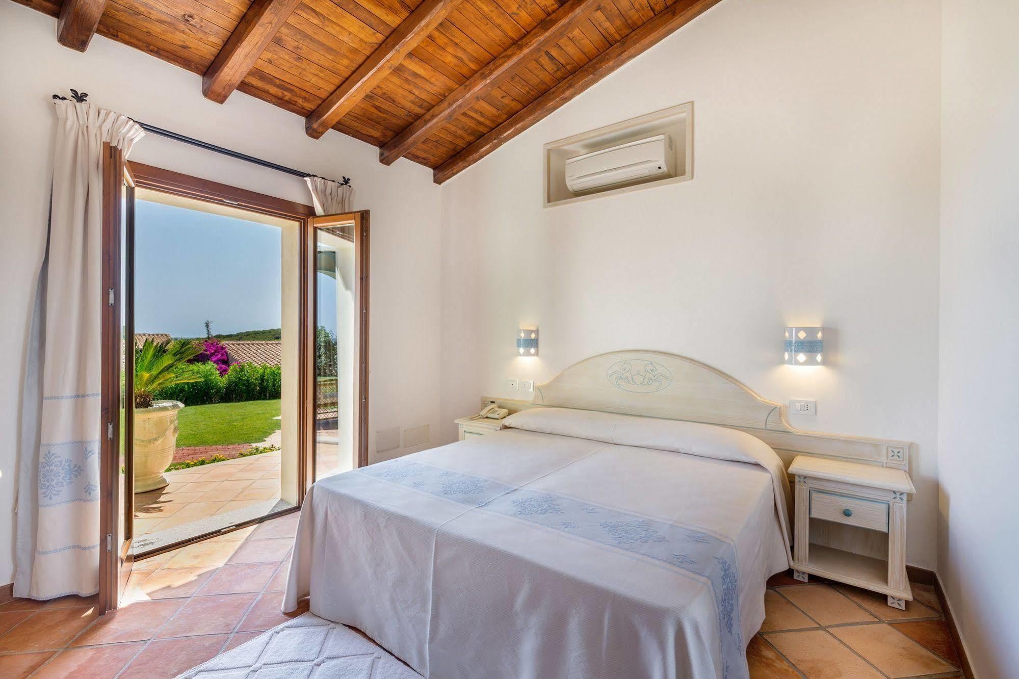 Hotel Costa Caddu San Teodoro  Esterno foto